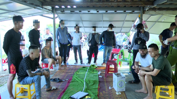 Truy nã Phan Văn Thanh vì liên quan vụ đánh bạc quy mô lớn ở Quảng Trị- Ảnh 1. Truy nã Phan Văn Thanh vì liên quan vụ đánh bạc quy mô lớn ở Quảng Trị- Ảnh 1.