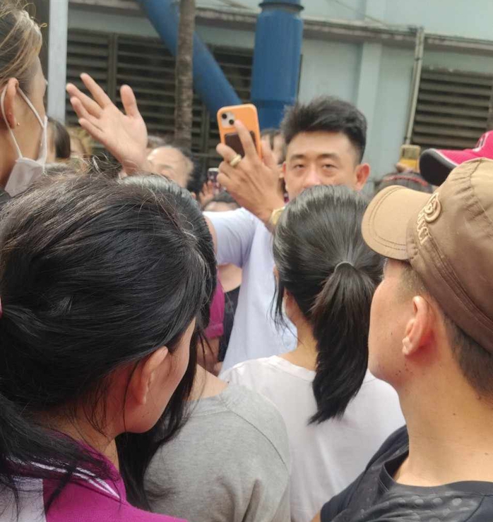 Vì sao chi nhánh Công ty CP Công nghiệp Đông Hưng tuyên bố ngưng hoạt động?- Ảnh 1. Vì sao chi nhánh Công ty CP Công nghiệp Đông Hưng tuyên bố ngưng hoạt động?- Ảnh 1.