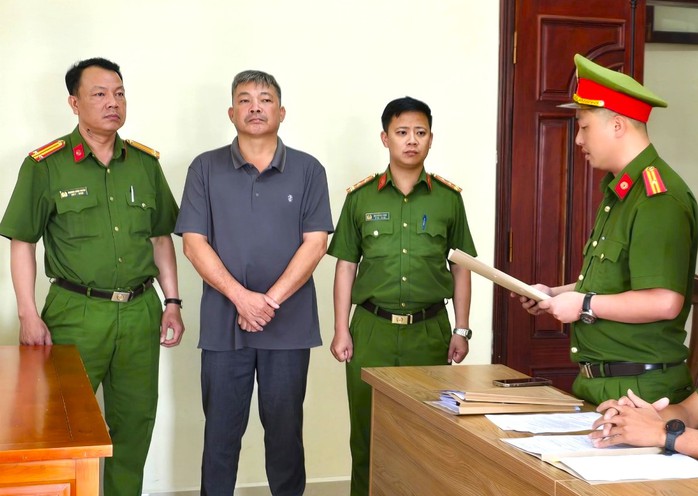 Lâm Đồng: Chủ tịch xã bị bắt vì liên quan khai thác cát lậu- Ảnh 1. Lâm Đồng: Chủ tịch xã bị bắt vì liên quan khai thác cát lậu- Ảnh 1.