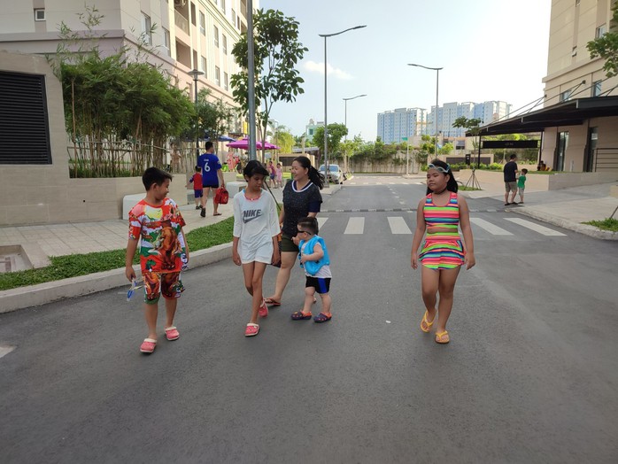Công nhân TP HCM mong tiếp cận được nhà ở xã hội- Ảnh 5. Công nhân TP HCM mong tiếp cận được nhà ở xã hội- Ảnh 5.
