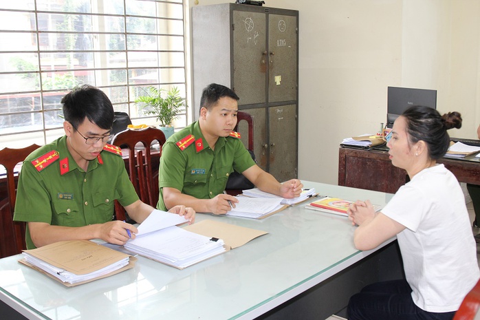 Lôi kéo gần ngàn người chơi hụi rồi chiếm đoạt tiền bỏ trốn- Ảnh 1. Lôi kéo gần ngàn người chơi hụi rồi chiếm đoạt tiền bỏ trốn- Ảnh 1.
