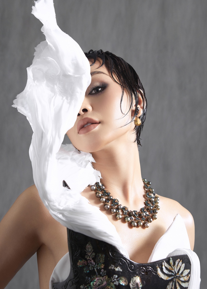 Bộ váy lỡ hẹn Cannes của Lê Thu Trang có gì đặc biệt?- Ảnh 3. Bộ váy lỡ hẹn Cannes của Lê Thu bóng đá tỷ lệ kèo nhà cái có gì đặc biệt?- Ảnh 3.