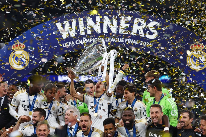 HLV Carlo Ancelotti: "Real Madrid luôn khao khát chiến thắng"- Ảnh 9. HLV Carlo Ancelotti: "Real Madrid luôn khao khát chiến thắng"- Ảnh 9.