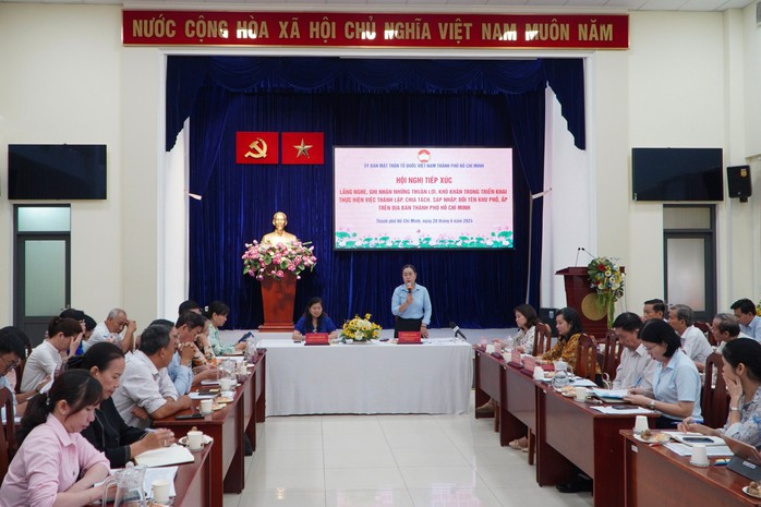 Nhiều vấn đề được kiến nghị sau 3 tháng sắp xếp khu phố, ấp ở TP HCM- Ảnh 1. Nhiều vấn đề được kiến nghị sau 3 tháng sắp xếp khu phố, ấp ở TP HCM- Ảnh 1.