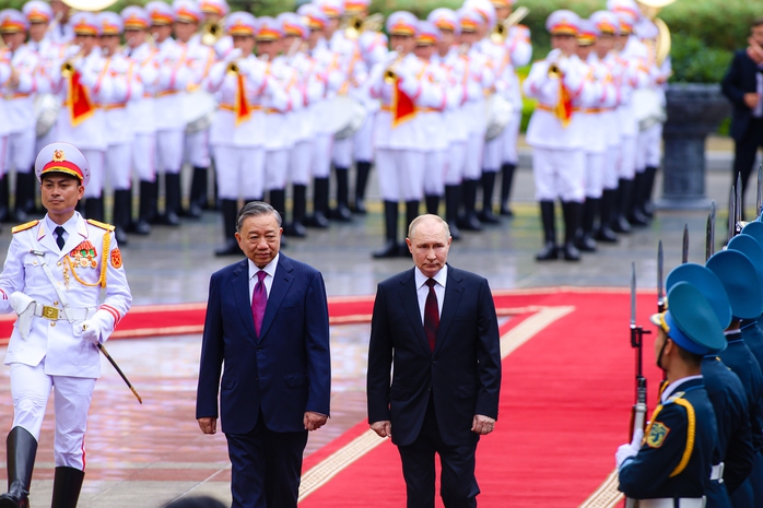 Chủ tịch nước Tô Lâm chủ trì lễ đón chính thức Tổng thống Nga Vladimir Putin- Ảnh 13. Chủ tịch nước Tô Lâm chủ trì lễ đón chính thức Tổng thống Nga Vladimir Putin- Ảnh 13.