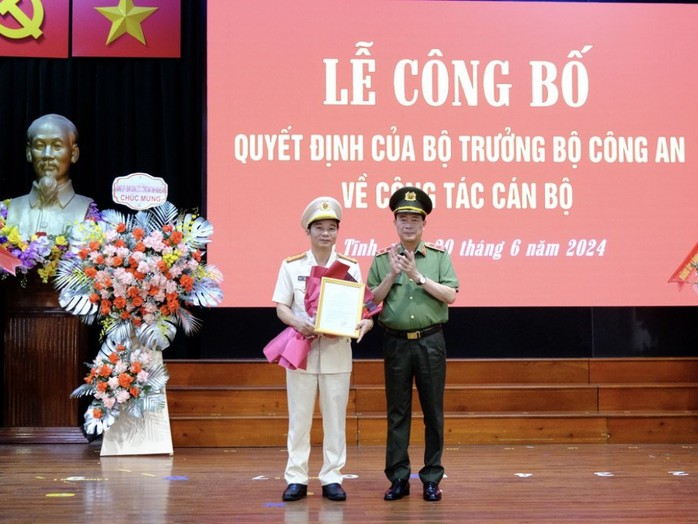 Đồng Nai, Hà Tĩnh có tân giám đốc Công an tỉnh- Ảnh 2. Đồng Nai, Hà Tĩnh có tân giám đốc Công an tỉnh- Ảnh 2.