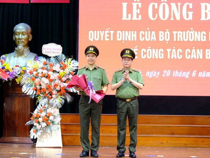 Đồng Nai, Hà Tĩnh có tân giám đốc Công an tỉnh- Ảnh 5. Đồng Nai, Hà Tĩnh có tân giám đốc Công an tỉnh- Ảnh 5.