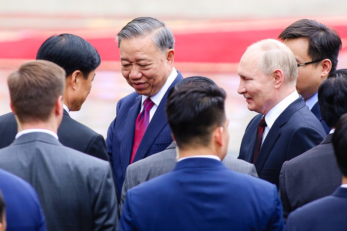 Chủ tịch nước Tô Lâm chủ trì lễ đón chính thức Tổng thống Nga Vladimir Putin- Ảnh 16. Chủ tịch nước Tô Lâm chủ trì lễ đón chính thức Tổng thống Nga Vladimir Putin- Ảnh 16.