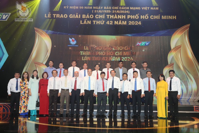 Báo chí TP HCM không ngừng đổi mới, sáng tạo- Ảnh 1. Báo chí TP HCM không ngừng đổi mới, sáng tạo- Ảnh 1.