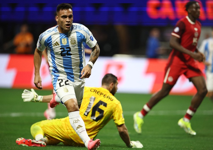 Messi thiết lập kỷ lục, Argentina thắng đẹp trận mở màn Copa America 2024- Ảnh 5. Messi thiết lập kỷ lục, Argentina thắng đẹp trận mở màn Copa America 2024- Ảnh 5.