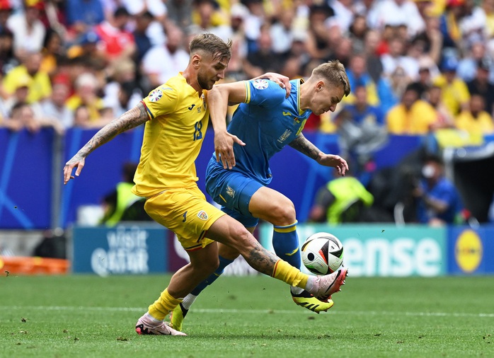 Euro 2024: Bỉ và Ukraine góp sức tạo nên "bảng tử thần" mới- Ảnh 5. Euro 2024: Bỉ và Ukraine góp sức tạo nên "bảng tử thần" mới- Ảnh 5.
