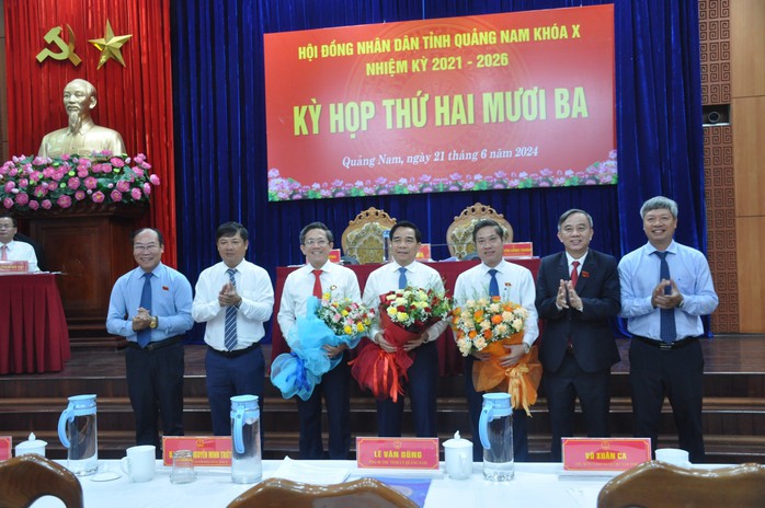 Tân Chủ tịch UBND tỉnh Quảng Nam: Giai đoạn khó khăn sẽ sớm đi qua- Ảnh 1. Tân Chủ tịch UBND tỉnh Quảng Nam: Giai đoạn khó khăn sẽ sớm đi qua- Ảnh 1.
