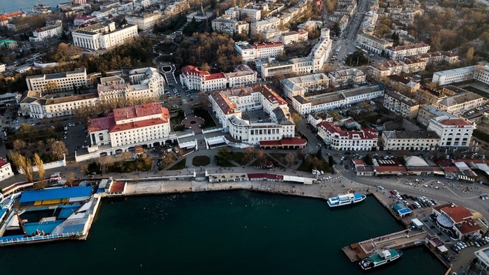Ukraine tấn công Crimea bằng tên lửa do Mỹ cung cấp?- Ảnh 1. Ukraine tấn công Crimea bằng tên lửa do Mỹ cung cấp?- Ảnh 1.