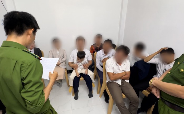 Phát hiện nhóm "Hội thánh Đức chúa trời mẹ" tại Quảng Nam- Ảnh 2. Phát hiện nhóm "Hội thánh Đức chúa trời mẹ" tại Quảng Nam- Ảnh 2.