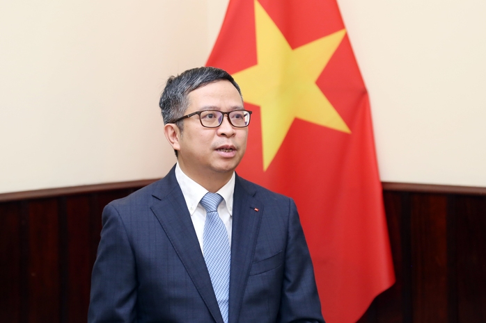 Lần đầu tiên Thủ tướng phát biểu tại phiên khai mạc WEF Đại Liên- Ảnh 1. Lần đầu tiên Thủ tướng phát biểu tại phiên khai mạc WEF Đại Liên- Ảnh 1.