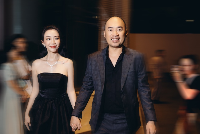 Tiến Luật: Tiến Luật: