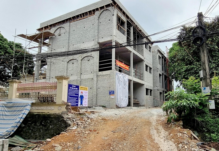 Tai nạn thang máy vận chuyển vật liệu, 3 người tử vong, 7 người bị thương- Ảnh 1. Tai nạn thang máy vận chuyển vật liệu, 3 người tử vong, 7 người bị thương- Ảnh 1.