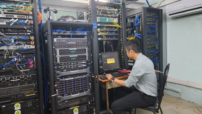 Hệ thống server vận hành bệnh án điện tử tại Bệnh viện Nguyễn Tri Phương (TP HCM) Hệ thống server vận hành bệnh án điện tử tại Bệnh viện Nguyễn Tri Phương (TP HCM)