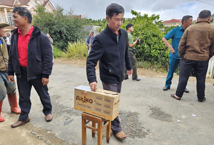Cháy nhà trọ ở Đà Lạt, 3 cháu nhỏ tử vong thương tâm - Ảnh 8. Cháy nhà trọ ở Đà Lạt, 3 cháu nhỏ tử vong thương tâm - Ảnh 8.