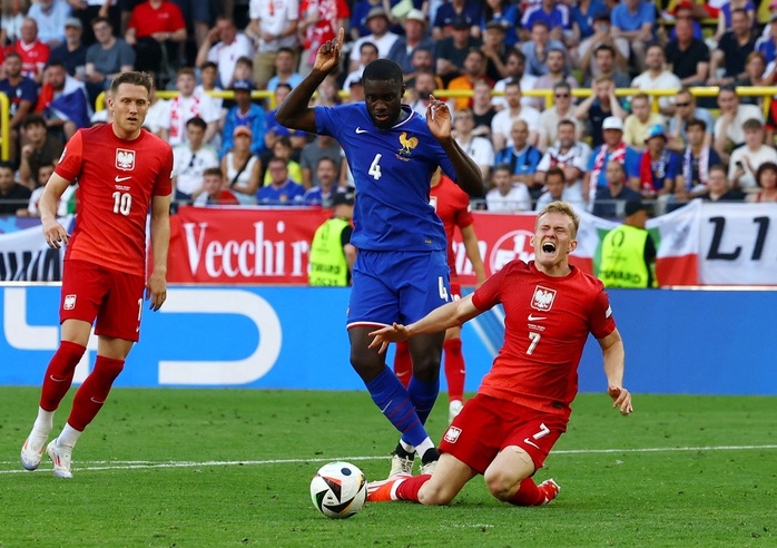 Euro 2024: Hòa Ba Lan, Pháp vào nhánh đấu "tử thần"- Ảnh 5.