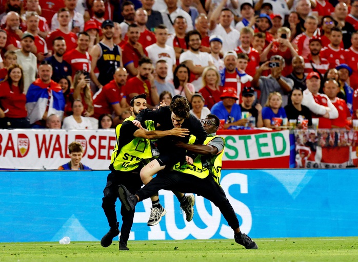 Euro 2024: Đan Mạch vào vòng 1/8 sau trận hòa không bàn thắng- Ảnh 5. Euro 2024: Đan Mạch vào vòng 1/8 sau trận hòa không bàn thắng- Ảnh 5.