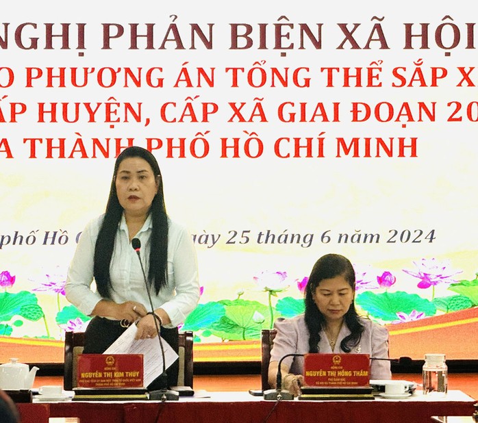 Bà Nguyễn Thị Kim Thúy phát biểu tại hội nghị Bà Nguyễn Thị Kim Thúy phát biểu tại hội nghị