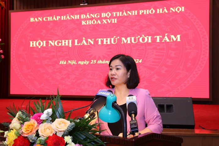 Bộ Chính trị phân công bà Nguyễn Thị Tuyến điều hành Thành ủy Hà Nội- Ảnh 1. Bộ Chính trị phân công bà Nguyễn Thị Tuyến điều hành Thành ủy Hà Nội- Ảnh 1.