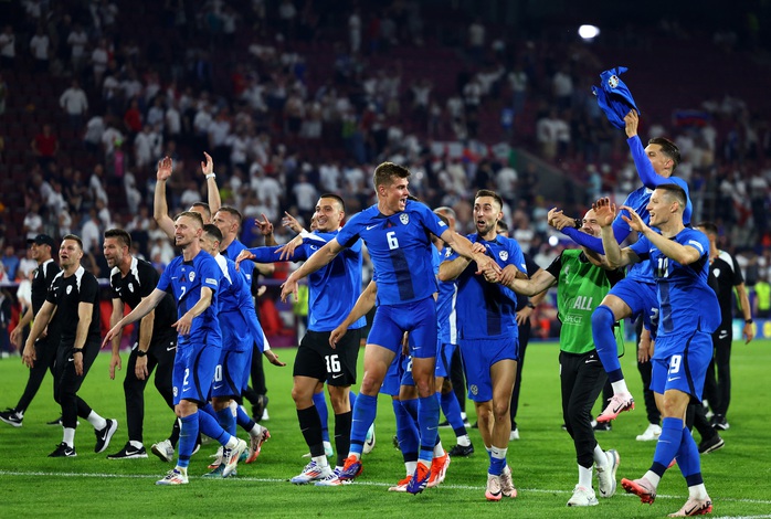Euro 2024: Không thắng nổi Slovenia, tuyển Anh vẫn giành ngôi nhất bảng- Ảnh 7. Euro 2024: Không thắng nổi Slovenia, tuyển Anh vẫn giành ngôi nhất bảng- Ảnh 7.
