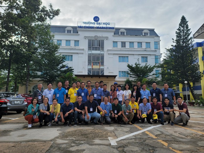 Giảng viên các trường đại học ở TP HCM lên đường nhận nhiệm vụ đặc biệt- Ảnh 7. Giảng viên các trường đại học ở TP HCM lên đường nhận nhiệm vụ đặc biệt- Ảnh 7.