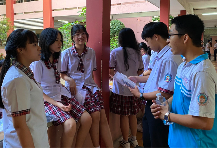 Bộ Công an xác minh đối tượng đăng thông tin "lộ đề thi tốt nghiệp THPT"- Ảnh 1. Bộ Công an xác minh đối tượng đăng thông tin "lộ đề thi tốt nghiệp THPT"- Ảnh 1.