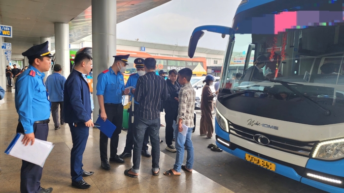Đà Nẵng: Phát hiện xe khách chạy quá tốc độ 551 lần/tháng- Ảnh 1. Đà Nẵng: Phát hiện xe khách chạy quá tốc độ 551 lần/tháng- Ảnh 1.