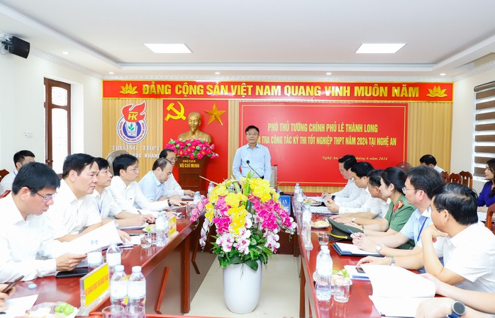 Phó Thủ tướng: Tạo điều kiện thuận lợi nhất cho thí sinh dự thi THPT- Ảnh 3. Phó Thủ tướng: Tạo điều kiện thuận lợi nhất cho thí sinh dự thi THPT- Ảnh 3.