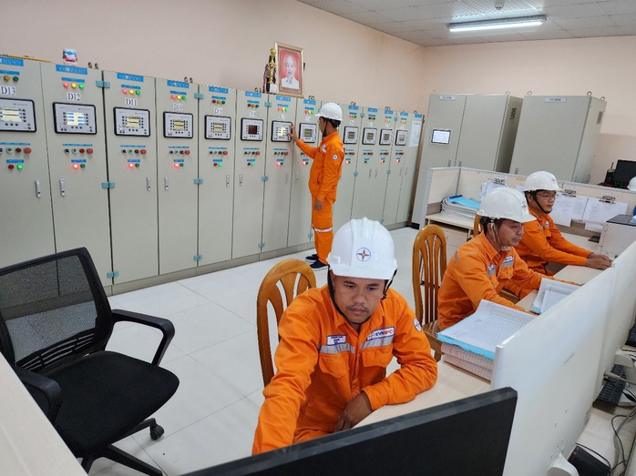 EVNSPC sẵn sàng cấp điện cho hơn 600 điểm thi tốt nghiệp THPT- Ảnh 2. EVNSPC sẵn sàng cấp điện cho hơn 600 điểm thi tốt nghiệp THPT- Ảnh 2.