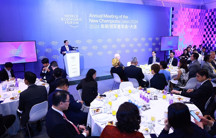 Thủ tướng Phạm Minh Chính chủ trì thảo luận với lãnh đạo các tập đoàn lớn của WEF- Ảnh 1. Thủ tướng Phạm Minh Chính chủ trì thảo luận với lãnh đạo các tập đoàn lớn của WEF- Ảnh 1.