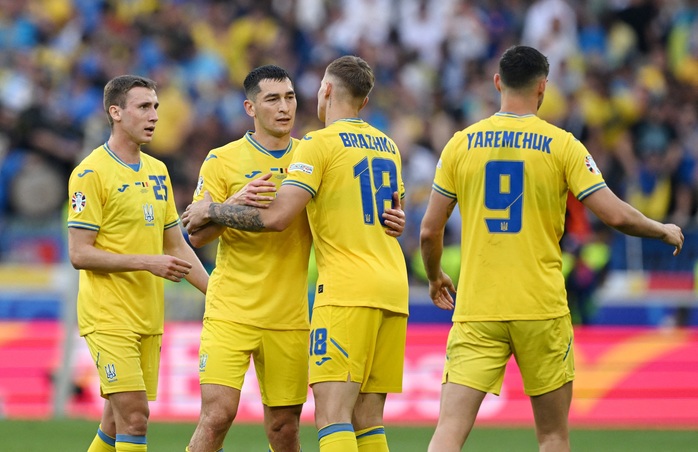 Euro 2024: Chia điểm Bỉ ở Stuttgart, Ukraine lên đường về nước sớm- Ảnh 4. Euro 2024: Chia điểm Bỉ ở Stuttgart, Ukraine lên đường về nước sớm- Ảnh 4.