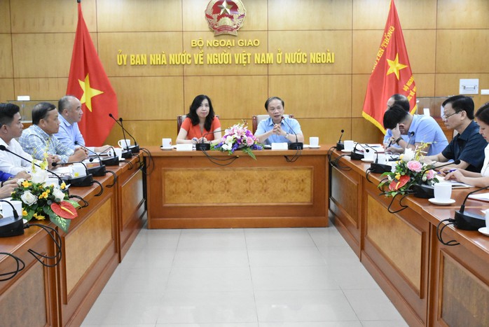 Tăng cường phối hợp thực hiện tốt công tác kiều bào- Ảnh 1. Tăng cường phối hợp thực hiện tốt công tác kiều bào- Ảnh 1.