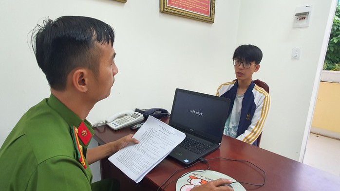 Bắt giữ 1 thanh niên đâm chết người khi bị đòi nợ- Ảnh 1. Bắt giữ 1 thanh niên đâm chết người khi bị đòi nợ- Ảnh 1.