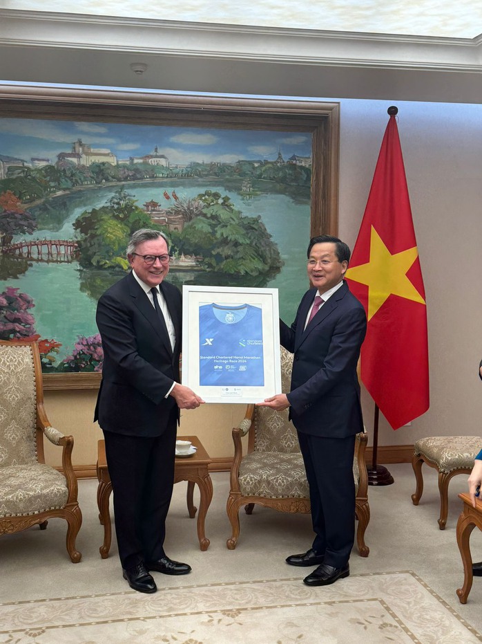 Hướng tới giải Standard Chartered Marathon Di Sản Hà Nội 2024- Ảnh 1. Hướng tới giải Standard Chartered Marathon Di Sản Hà Nội 2024- Ảnh 1.