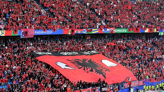 Những bài hit của cổ động viên tại Euro 2024- Ảnh 4. Những bài hit của cổ động viên tại Euro 2024- Ảnh 4.