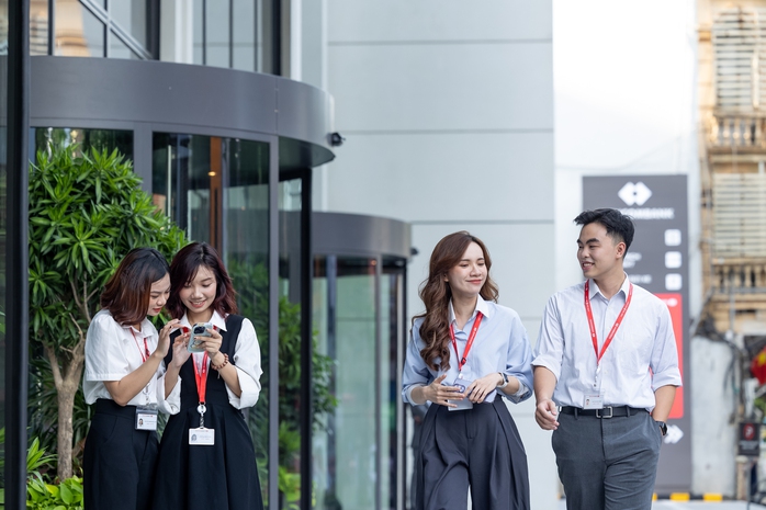 Techcombank Future Gen 2025: Chương trình Quản trị viên Tập sự mùa 4 - Đổi mới từ nguồn nhân lực trẻ tài năng- Ảnh 2. Techcombank Future Gen 2025: Chương trình Quản trị viên Tập sự mùa 4 - Đổi mới từ nguồn nhân lực trẻ tài năng- Ảnh 2.