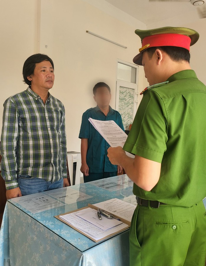 Người đàn ông vay mượn 1,6 tỉ đồng Người đàn ông vay mượn 1,6 tỉ đồng