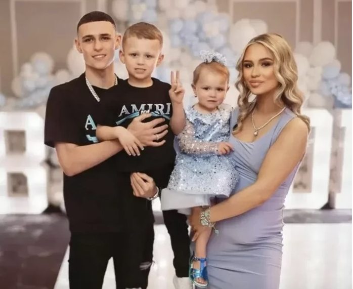 Dàn quý tử nhà Phil Foden gây bão cộng đồng mạng- Ảnh 1. Dàn quý tử nhà Phil Foden gây bão cộng đồng mạng- Ảnh 1.