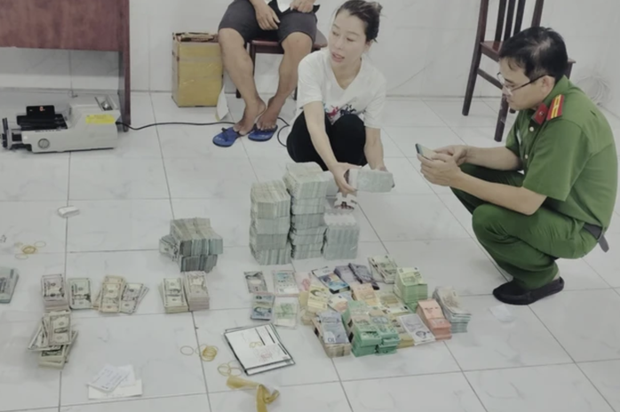 NÓNG: Người đại diện pháp luật 116 công ty đã bị Công an TP HCM tạm giam- Ảnh 1. NÓNG: Người đại diện pháp luật 116 công ty đã bị Công an TP HCM tạm giam- Ảnh 1.