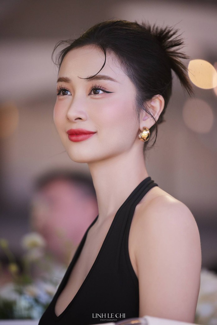 Lan Ngọc, Trường Giang - Nhã Phương tụ hội tiệc cưới Midu- Ảnh 23. Lan Ngọc, Trường Giang - Nhã Phương tụ hội tiệc cưới Midu- Ảnh 23.