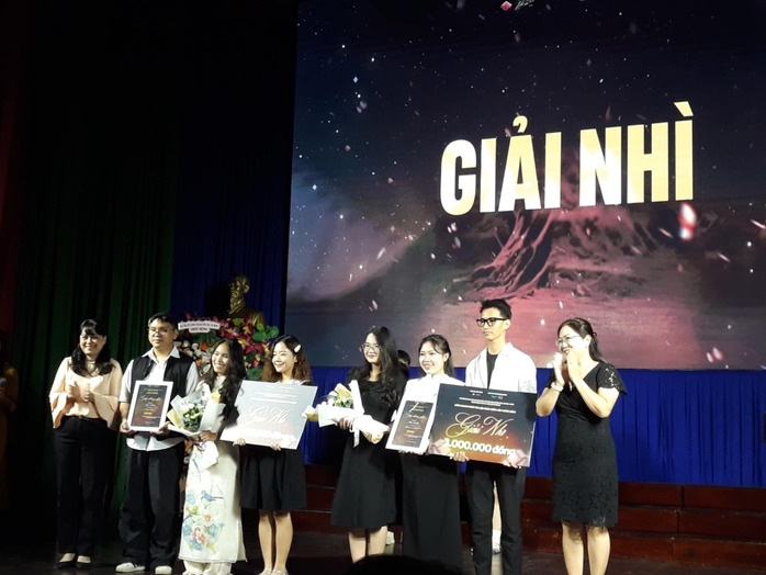"Nội Mai" thắng lớn tại LHP tài liệu sinh viên- Ảnh 5. "Nội Mai" thắng lớn tại LHP tài liệu sinh viên- Ảnh 5.