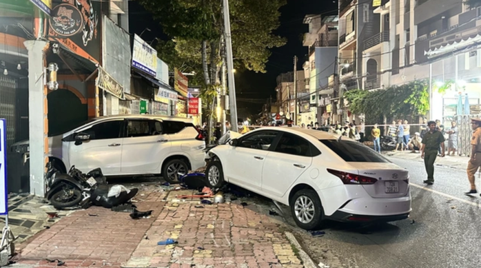 Người giao xe cho nữ tài xế ở Vũng Tàu tông chết 2 người có bị xử lý hình sự?- Ảnh 1. Người giao xe cho nữ tài xế ở Vũng Tàu tông chết 2 người có bị xử lý hình sự?- Ảnh 1.