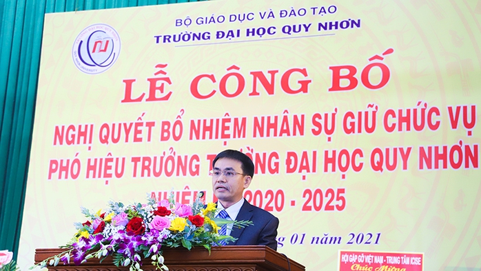 Trường Đại học Quy Nhơn có hiệu trưởng mới- Ảnh 1. Trường Đại học Quy Nhơn có hiệu trưởng mới- Ảnh 1.