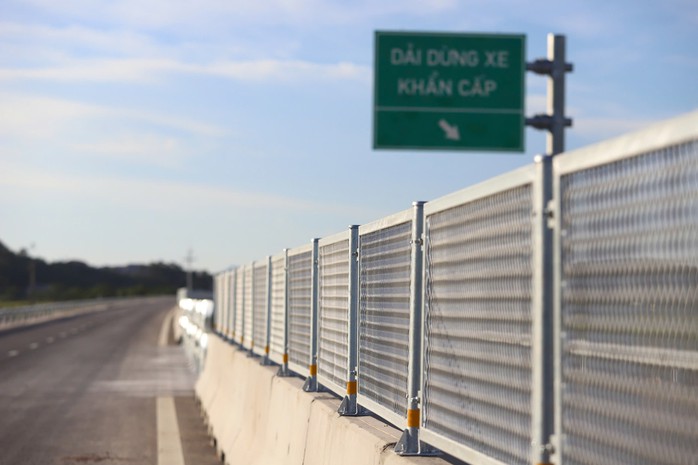 Thông xe toàn tuyến cao tốc Diễn Châu - Bãi Vọt- Ảnh 6. Thông xe toàn tuyến cao tốc Diễn Châu - Bãi Vọt- Ảnh 6.