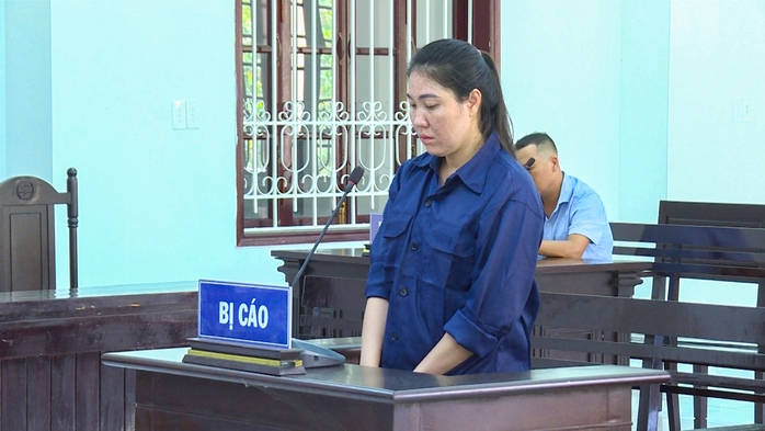 CLIP: Tuyên án người phụ nữ lừa đảo tiền tỉ bằng thủ đoạn đơn giản- Ảnh 1. CLIP: Tuyên án người phụ nữ lừa đảo tiền tỉ bằng thủ đoạn đơn giản- Ảnh 1.