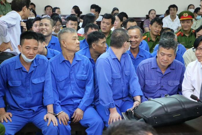 Cấm đi khỏi nơi cư trú đối với giám đốc Chi nhánh Công ty CP đóng tàu Đại Phú Thành- Ảnh 1. Cấm đi khỏi nơi cư trú đối với giám đốc Chi nhánh Công ty CP đóng tàu Đại Phú Thành- Ảnh 1.